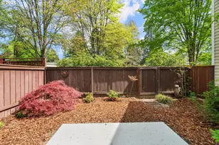5792 SW 204th Pl, Beaverton, OR 97078 - Photo 9