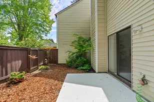 5792 SW 204th Pl, Beaverton, OR 97078 - Photo 27