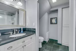 2203 SE Orange Ave, Portland, OR 97214 - Photo 31