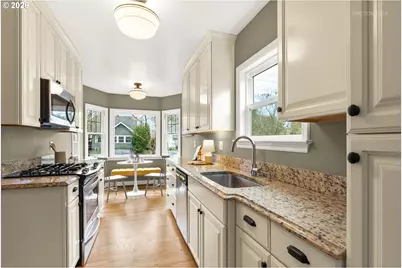 1915 NE 56th Ave, Portland, OR 97213 - Photo 7