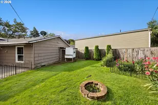 15445 SE Stephens Ct, Portland, OR 97233 - Photo 37
