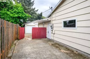 1108 SE 168th Ave, Portland, OR 97233 - Photo 37