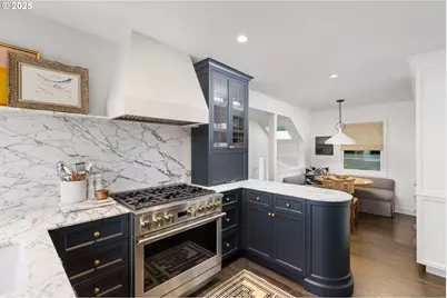 604 NW Macleay Blvd, Portland, OR 97210 - Photo 15