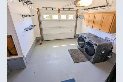61 SW Oak St, Winston, OR 97496 - Photo 17