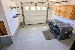 61 SW Oak St, Winston, OR 97496 - Photo 17