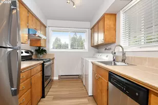 1514 NE Hogan Dr, Gresham, OR 97030 - Photo 5