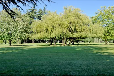 1514 NE Hogan Dr, Gresham, OR 97030 - Photo 23