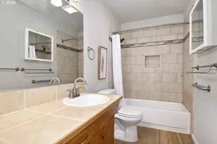 1514 NE Hogan Dr, Gresham, OR 97030 - Photo 11