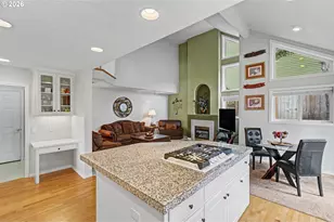 2874 Laurelwood Ct, Salem, OR 97304 - Photo 17