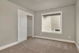 2634 SW 42nd St, Gresham, OR 97080 - Photo 27