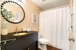 2336 SW 23rd St, Troutdale, OR 97060 - Photo 17