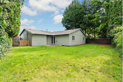 2336 SW 23rd St, Troutdale, OR 97060 - Photo 27