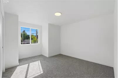 9827 N Ivanhoe St, Portland, OR 97203 - Photo 15