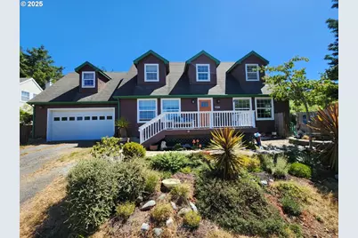 1126 Washington St, Port Orford, OR 97465 - Photo 1