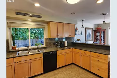 1126 Washington St, Port Orford, OR 97465 - Photo 7