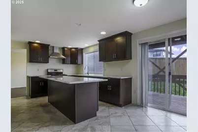 19707 SE 42nd St, Camas, WA 98607 - Photo 3