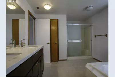 19707 SE 42nd St, Camas, WA 98607 - Photo 21