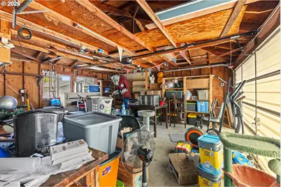 456 N Cammann St, Coos Bay, OR 97420 - Photo 29