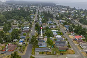 456 N Cammann St, Coos Bay, OR 97420 - Photo 25