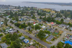 456 N Cammann St, Coos Bay, OR 97420 - Photo 3