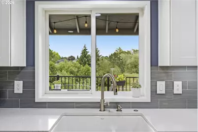 5754 SE Pine St, Hillsboro, OR 97123 - Photo 7
