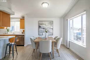 2155 Robins Ln SE, Salem, OR 97306 - Photo 11