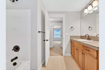 4417 N Gantenbein Ave, Portland, OR 97217 - Photo 19