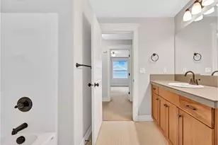 4417 N Gantenbein Ave, Portland, OR 97217 - Photo 19