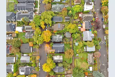 4417 N Gantenbein Ave, Portland, OR 97217 - Photo 47