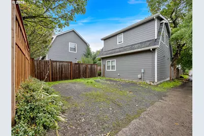 4417 N Gantenbein Ave, Portland, OR 97217 - Photo 33