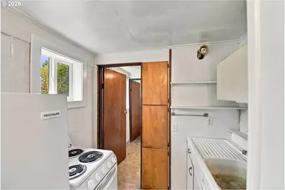 91500 Cape Arago Hwy, Coos Bay, OR 97420 - Photo 39