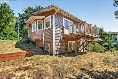 1902 NW Cedar Crest Pl, Waldport, OR 97394 - Photo 33