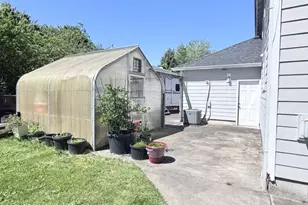 22286 NE Shaver Ct, Fairview, OR 97024 - Photo 33