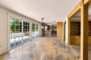 30875 SW 5th St, Lebanon, OR 97355 - Photo 9