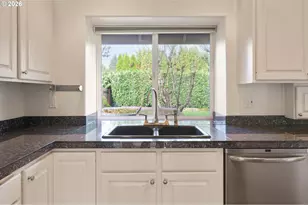 1630 Ridgley Blvd, Eugene, OR 97401 - Photo 11