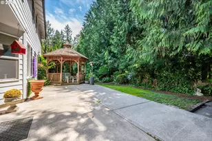 215 W St James Pl, Longview, WA 98632 - Photo 21