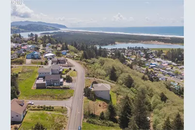 110 Reddekopp Dr, Pacific City, OR 97135 - Photo 5