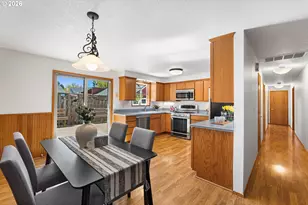 3211 SE 66th Ave, Portland, OR 97206 - Photo 7