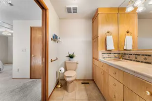 3211 SE 66th Ave, Portland, OR 97206 - Photo 27