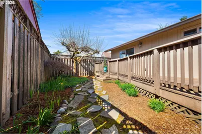 3211 SE 66th Ave, Portland, OR 97206 - Photo 31