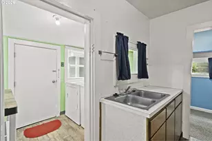 307 N Ash St, Bingen, WA 98605 - Photo 19