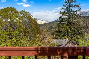 1220 Eugene St, Hood River, OR 97031 - Photo 5