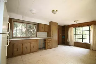 1600 Rhododendron Dr, Florence, OR 97439 - Photo 3