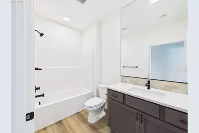 415 W 19th St, La Center, WA 98629 - Photo 9