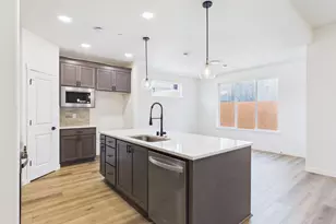 415 W 19th St, La Center, WA 98629 - Photo 23