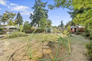 197 Valleyview Dr, Oregon City, OR 97045 - Photo 31