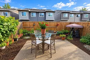 1228 S Quartz Dr, Cornelius, OR 97113 - Photo 3