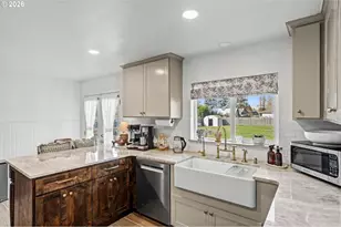 283 Delmar Dr, Salem, OR 97303 - Photo 17