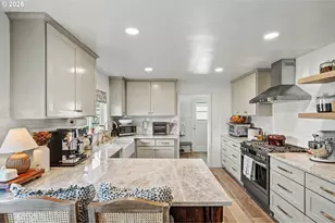 283 Delmar Dr, Salem, OR 97303 - Photo 13