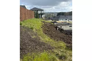 18675 SW Sugarloaf Ln, Beaverton, OR 97007 - Photo 5